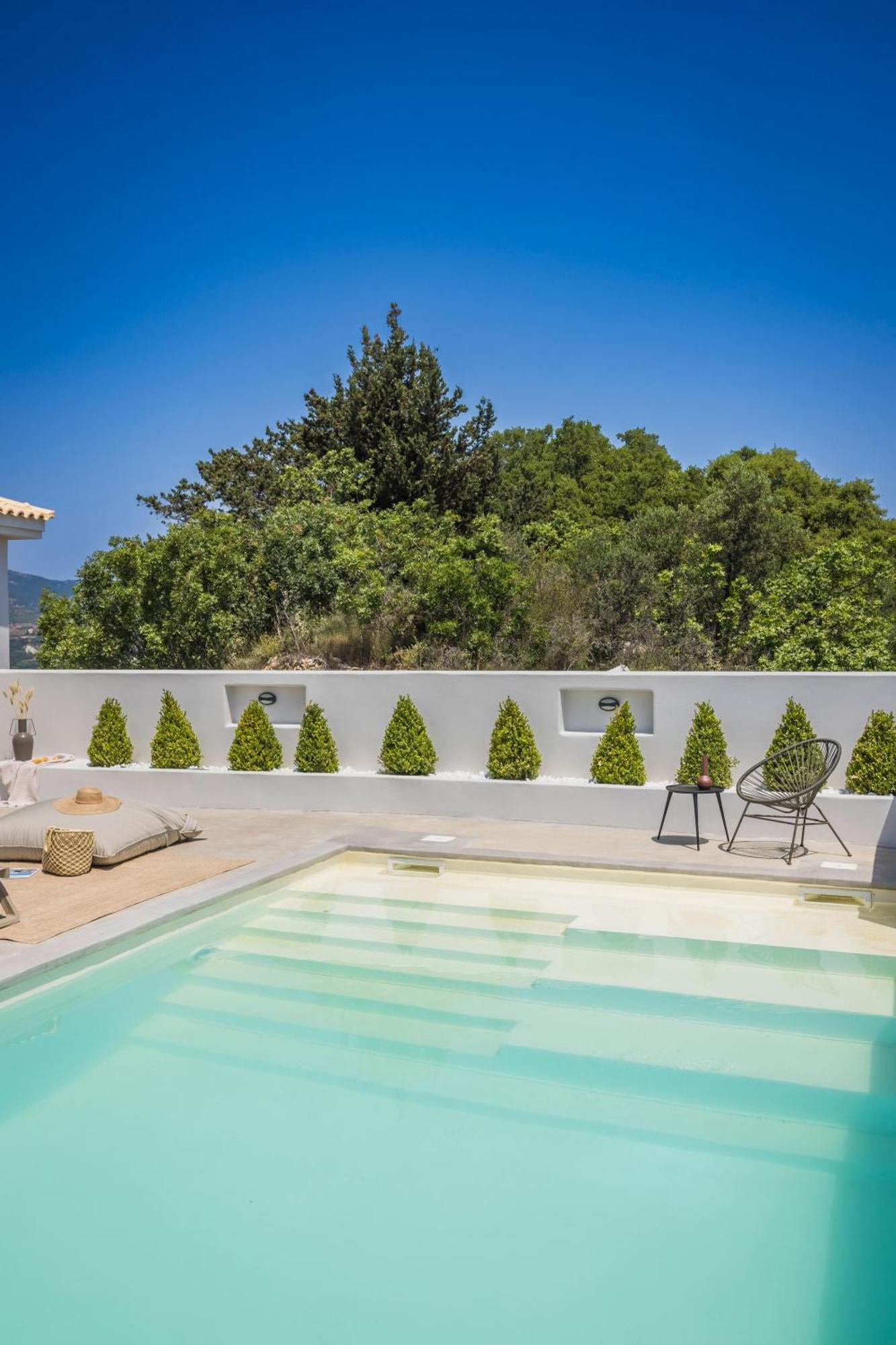 Villa Mirto - Iris Sunset Villas Lépedha エクステリア 写真